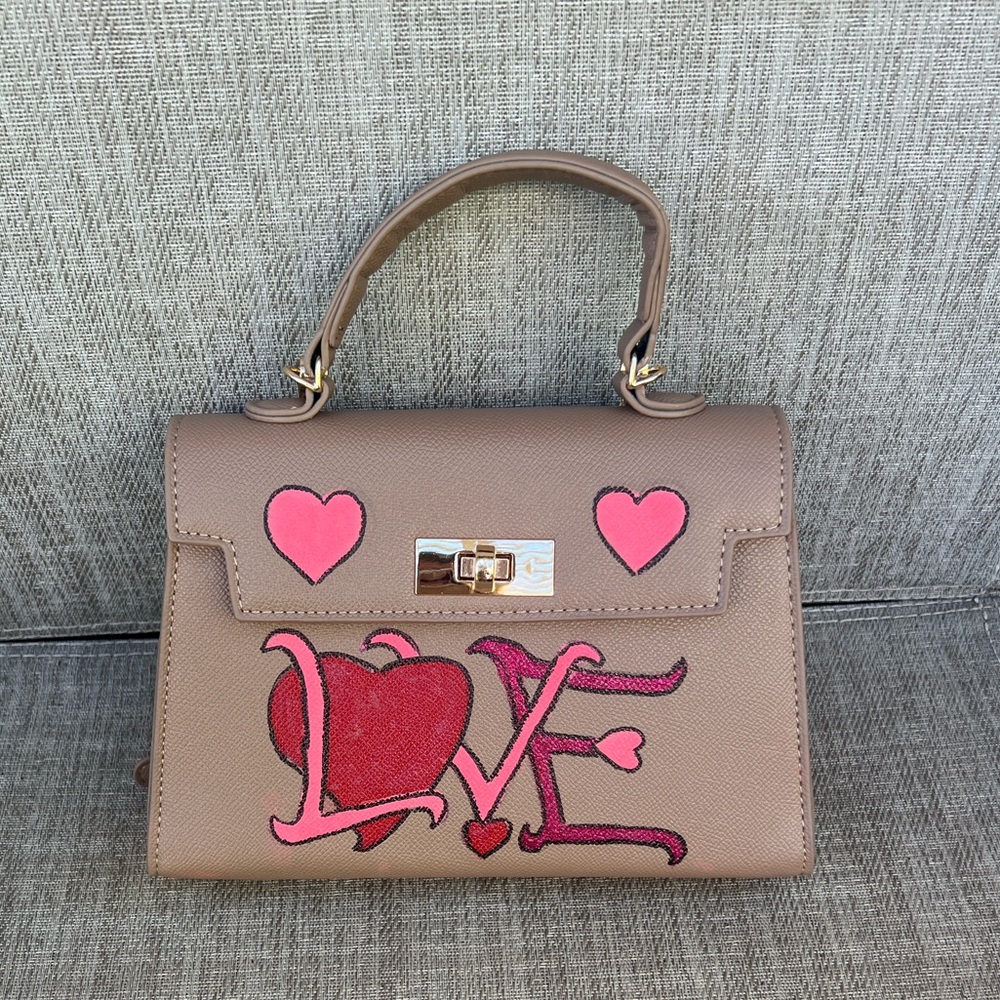 Women’s khaki Top-Handle Bag with Pink Love Artwork